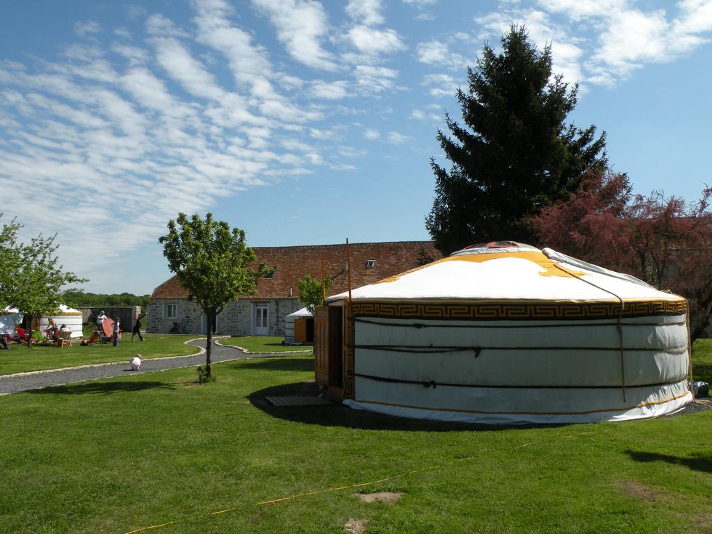 Yourte Nomade-Lodge Les Ecrennes 외부 사진