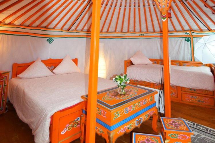 Yourte Nomade-Lodge Les Ecrennes 외부 사진
